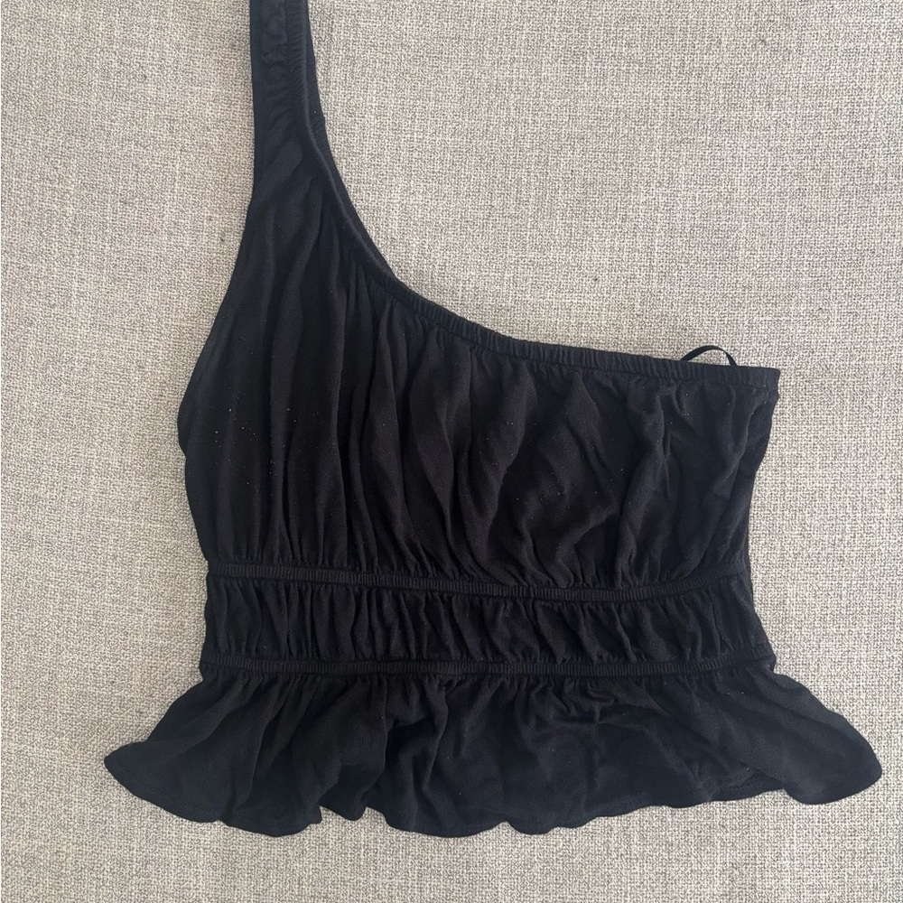 Urban Outfitters Black One-Shoulder Top Size S